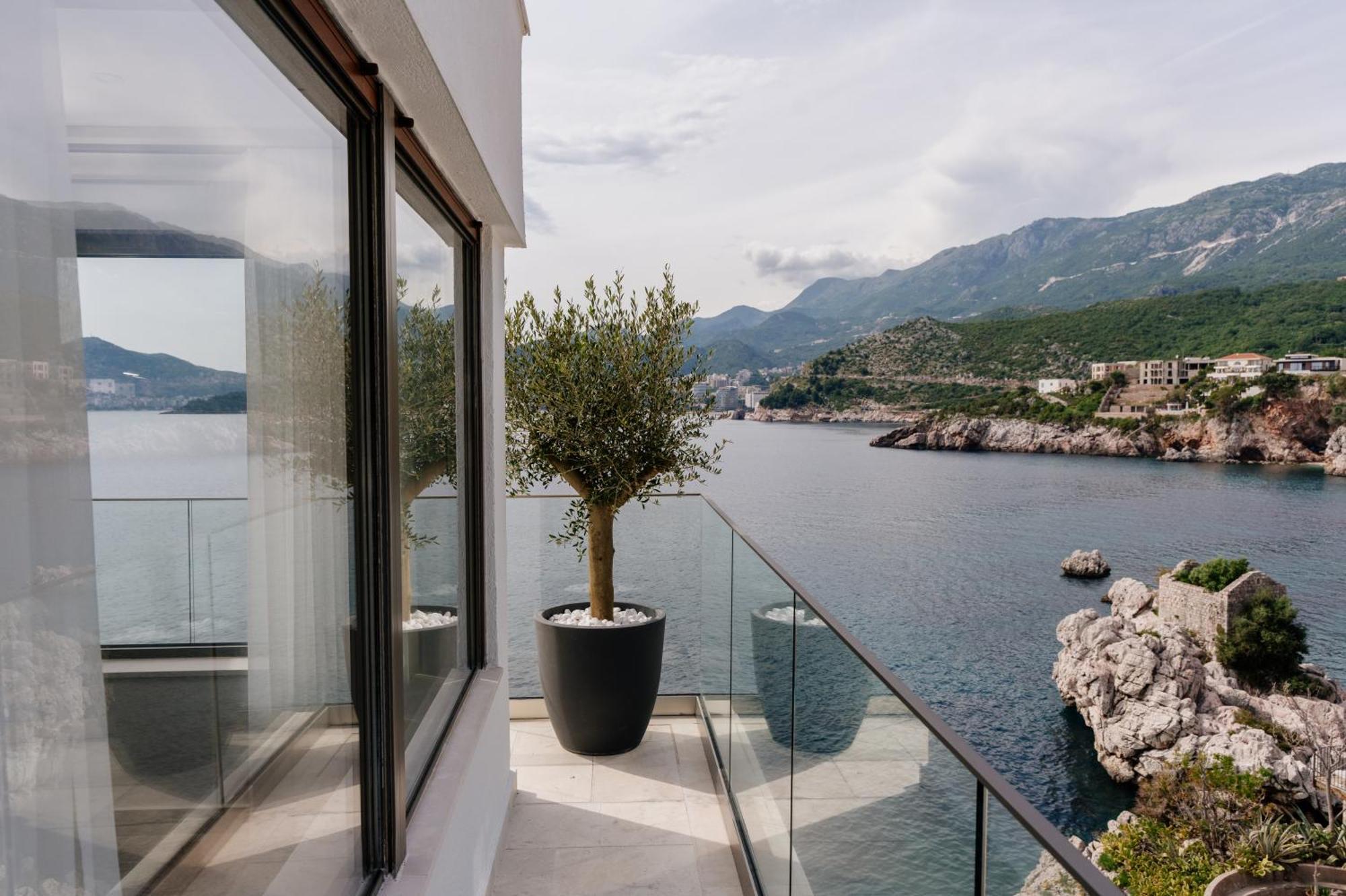Blanche Cliff Apartments Sveti Stefan Eksteriør bilde